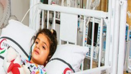 فتاة إماراتية بعمر 3 أعوام تتعافى بعد أن علقت داخل السيارة لمدة أربع ساعات