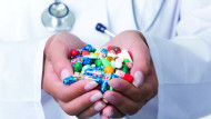 «صحة دبي» تخفض أخطاء صرف الأدوية بنسبة 99.5%