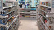 بعد انتشار ظاهرة تطبيقات العلاج.. تحذير من شراء الأدوية خارج الصيدلية